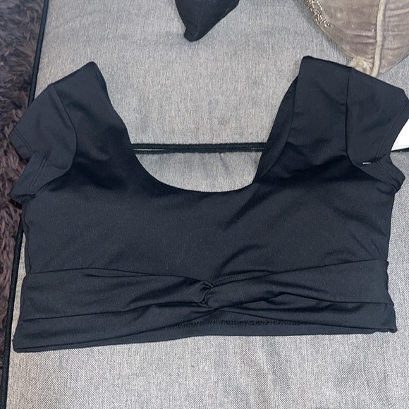 Mono b Women's Black Cap Sleeve Knot Front Athletic Top Size L - Picture 9 of 9